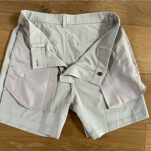 Men’s size 32 Callaway Golf Shorts Light Gray - Picture 9 of 11